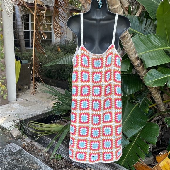 Crochet dress by Willow and wind - Picture 3 of 6